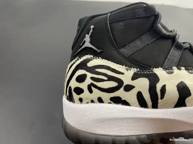 MaikeSneakers AR0715-010 AIR ANIMAL JORDAN INSTINCT 11 0323